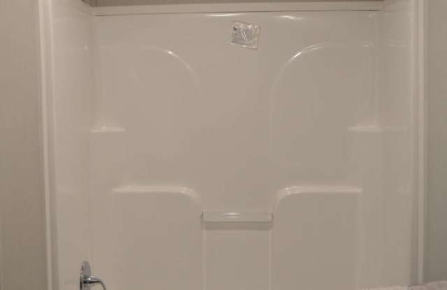 100 Garlington Circle - 100 Garlington Circle, Waycross, GA 31503