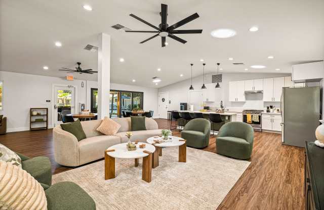 Sheridan Square Apartments photos photos