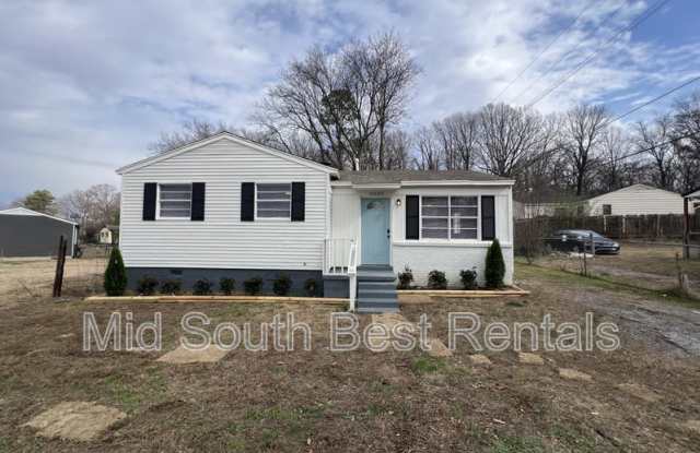 4500 Range Line Rd photos photos