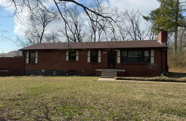 Prime Nashville Location with Comfort  Convenience photos photos