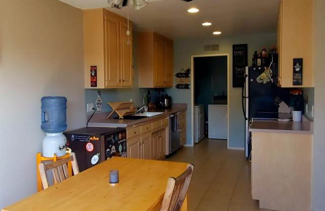 1123 Madera Ln - 1 Gallery 2
