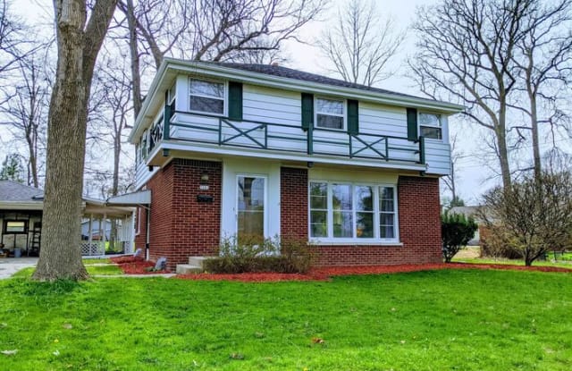 3581 South Massachusetts Avenue - 3581 South Massachusetts Avenue, Milwaukee, WI 53220