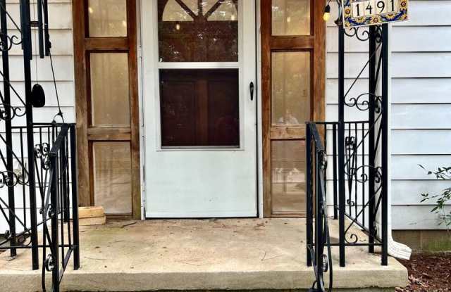 3 Bed | 2 Bath Single Family Home photos photos