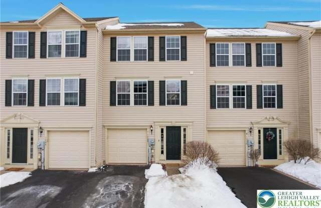1048 Sparrow Way - 1048 Sparrow Way, Trexlertown, PA 18031