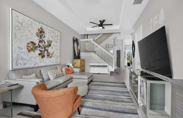 1431 PIONEER Way Gallery 3