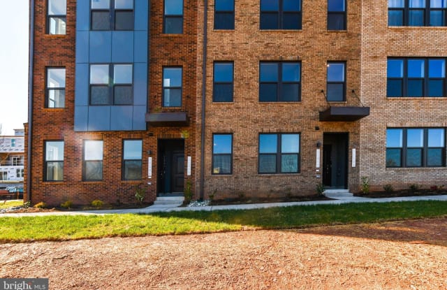 44502 WOLFHOUND SQUARE - 44502 Wolfhound Square, Ashburn, VA 20147
