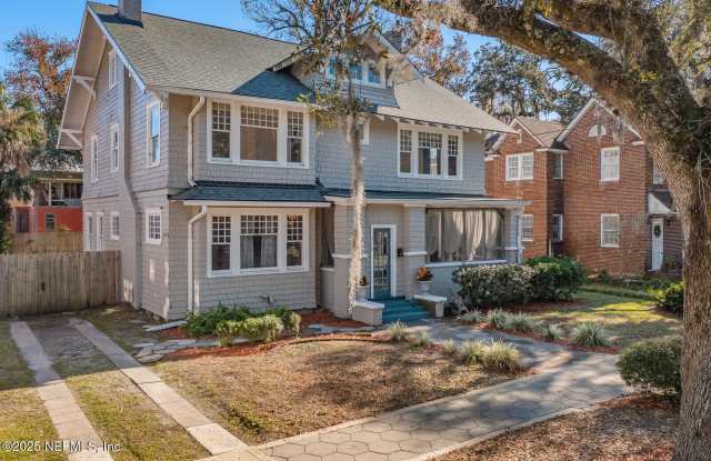 2756 OAK Street photos photos