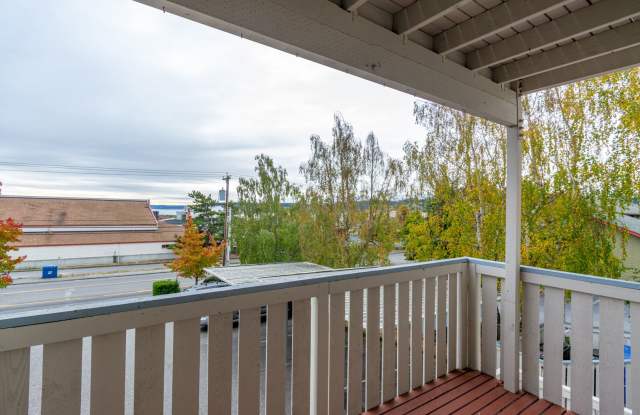 2 Bedroom Pet Friendly Condo Gallery 3