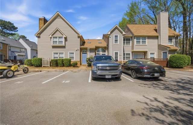 1001 Saint Andrews Way photos photos