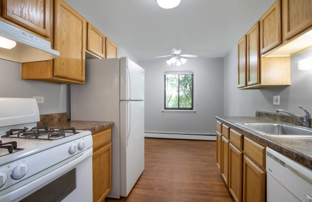Emerald Pointe Apartments photos photos