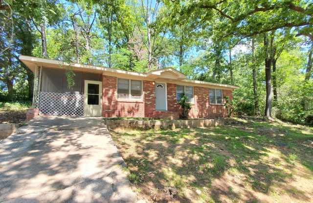351 Brook Street - 351 Brook Street, Milledgeville, GA 31061
