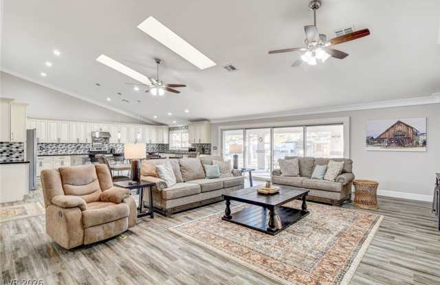 5353 Dorrell Lane Gallery 4
