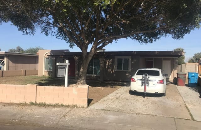 4328 East Saint Catherine Avenue - 4328 East Saint Catherine Avenue, Phoenix, AZ 85042