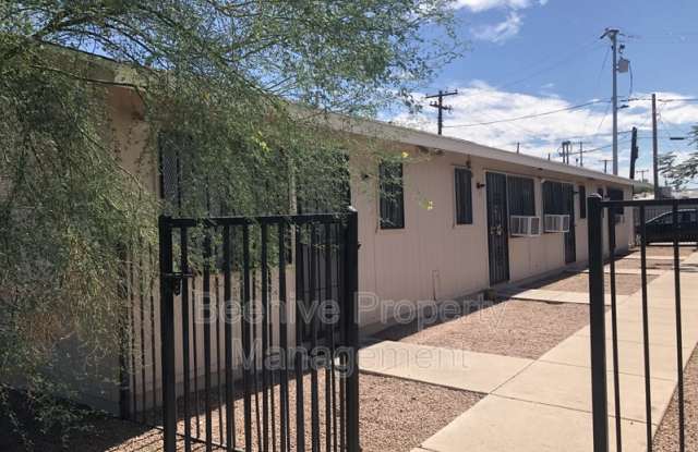 1153 E Taylor St photos photos