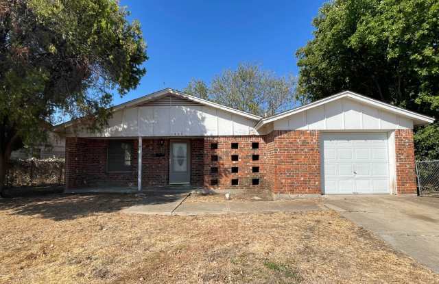 1409 Gardenia Ave photos photos