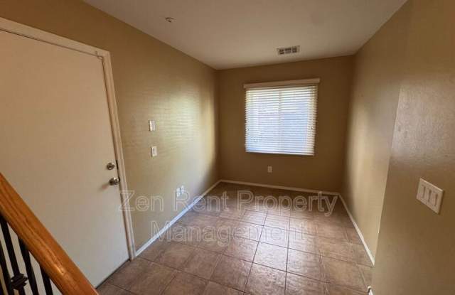 4062 E Windsor Drive Gallery 2