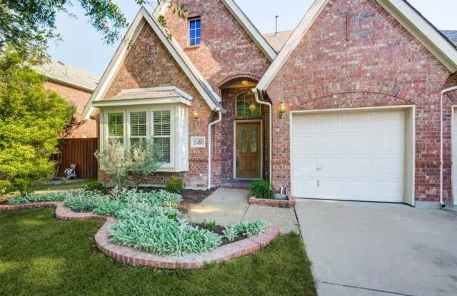 11480 Yoakum Drive Gallery 2