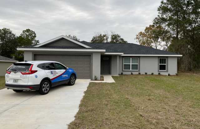 Custom Home - Desirable SE Ocala Neighborhood 3/2/2 **WON"T LAST** photos photos