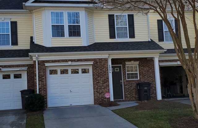 5994 Fox Point Circle Gallery 1