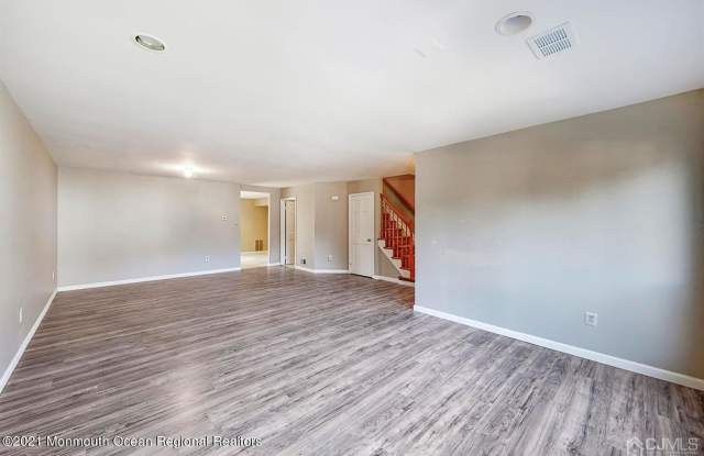 276 Fairfield Place Gallery 4