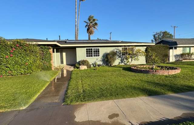 Charming 3-Bedroom, 2-Bath Home in Prime Orange Location photos photos