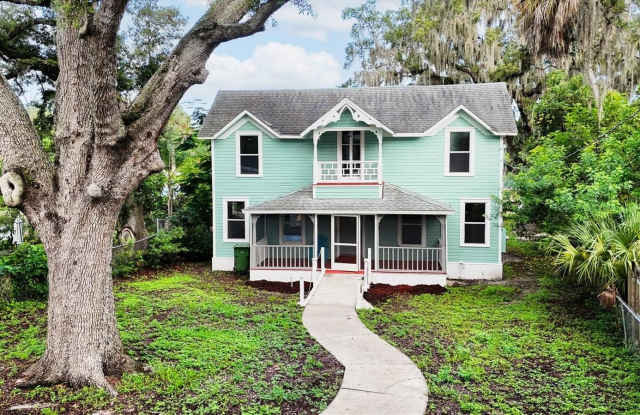 210 15TH STREET E - 210 15th Street East, Bradenton, FL 34208