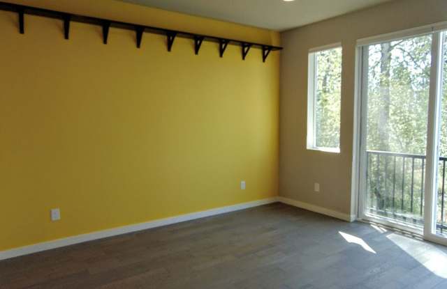 329 Vashon Ct. NE Gallery 4