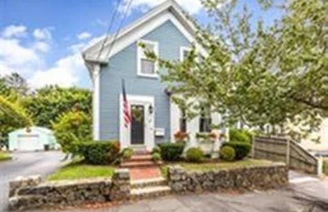 27 Pond Street - 27 Pond Street, Marblehead, MA 01945