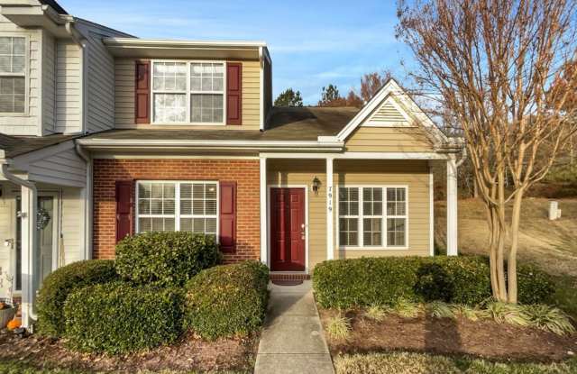 Room in 3 Bedroom Home at verette Hill Dr photos photos