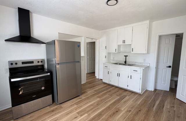Updated 2-bedroom, 1-bath house in North Little Rock Gallery 4