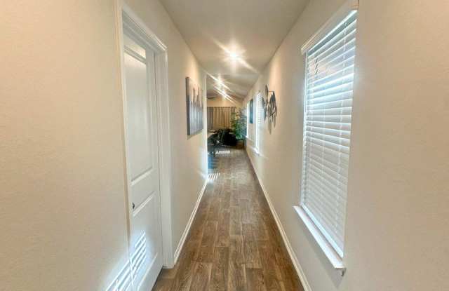 5306 SCORIA TRL Gallery 3