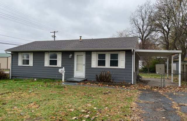 Centrally located 3 bedroom bungalow READY NOW! photos photos Centrally located 3 bedroom bungalow READY NOW! photos photos