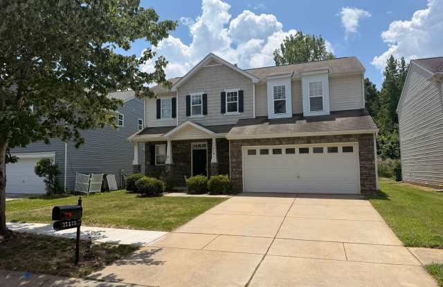 Coming Soon! 3 BR/2.5BA | Newly Renovated Single Family Home | Private backyard| In Charlotte! photos photos