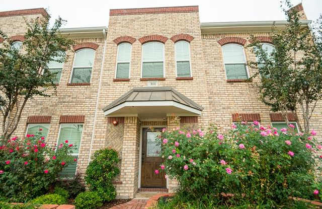311 S Kealy Avenue - 311 South Kealy Avenue, Lewisville, TX 75057