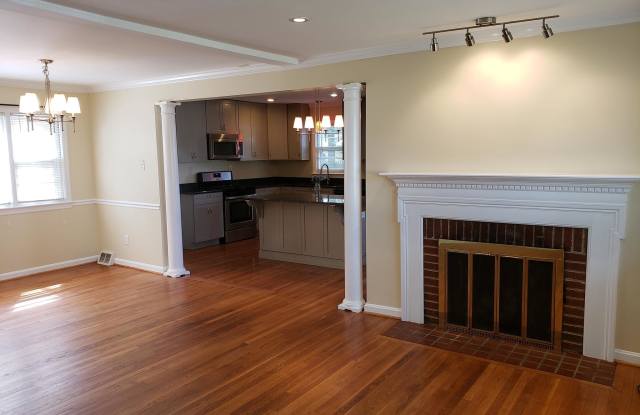 10710 E NOLCREST DRIVE Gallery 3