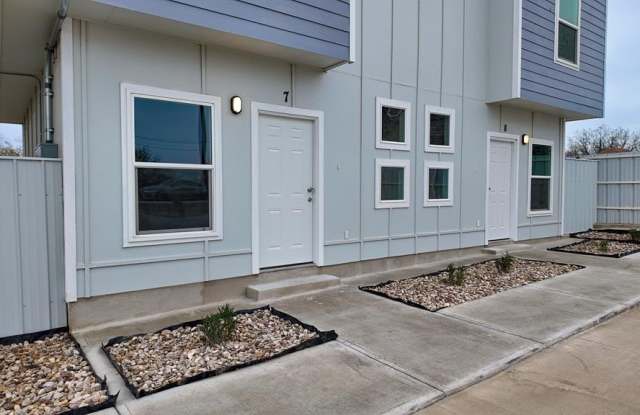 416 J R Rodriguez Dr photos photos