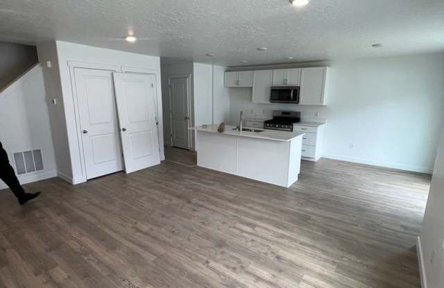 3718 W 930 N Gallery 4