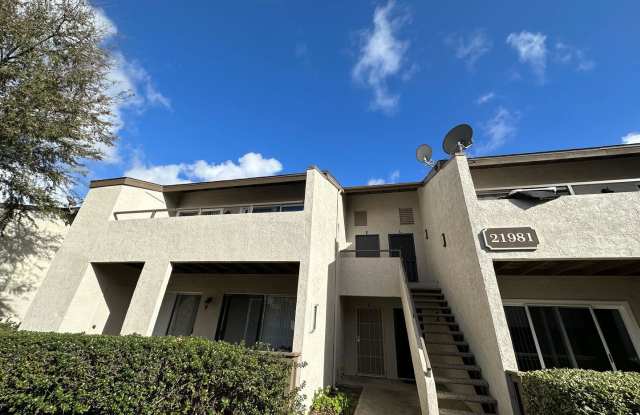 Amazing one bedroom located in desirable Lake Forest. - 21981 Rimhurst Drive, Lake Forest, CA 92630