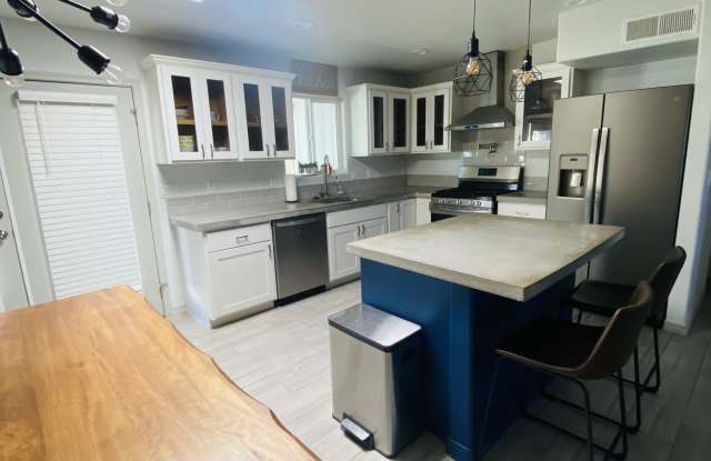 8418 E Fond Du Lac Dr Gallery 4