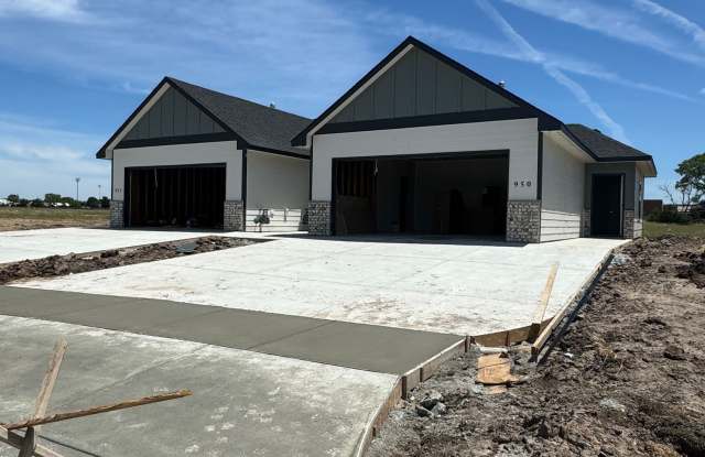 950 Long Path Cir - 1 - 950 Long Path Court, Sedgwick County, KS 67052