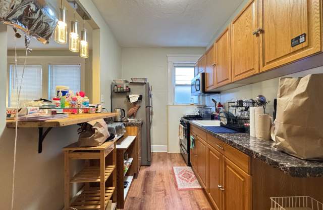 Charming 2BR in East Rock | Hot Water Included | Walk to Yale & SOM photos photos