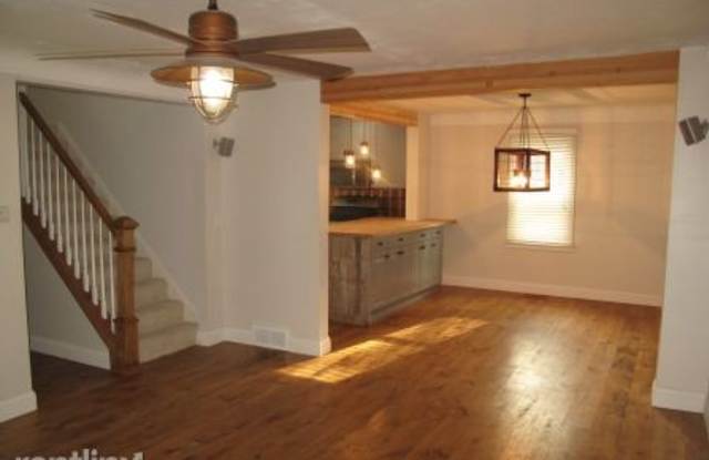 3093 Indianwood Rd Gallery 3