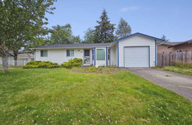 Beautiful rambler house with 3 bedroom near Kasch Park photos photos