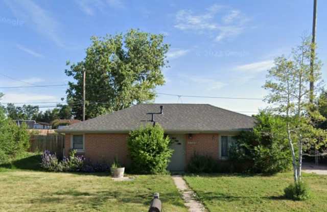 3 BEDROOM, 1 BATHROOM, RANCH STYLE SINGLE FAMILY HOME WITH OVERSIZED 2 CAR DETACHED GARAGE photos photos
