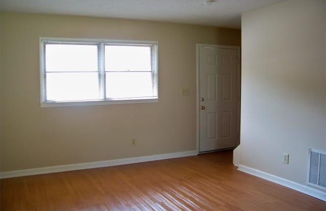 1307 Forest Knolls Circle - 1307 Forest Knolls Circle Southeast, Winston-Salem, NC 27101