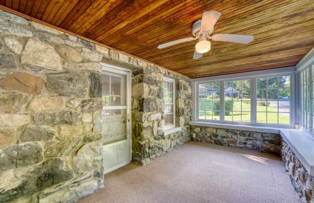 5 Old Mine Road Gallery 2