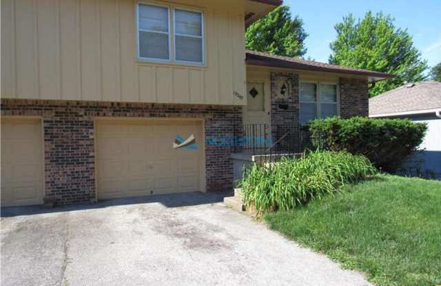 13207 W 94th St photos photos