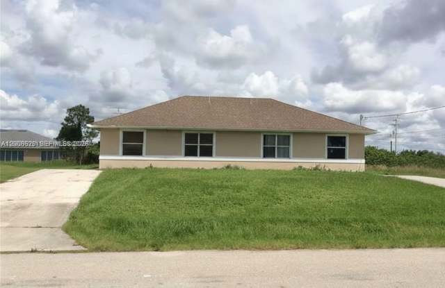 4612 24 ST SW photos photos