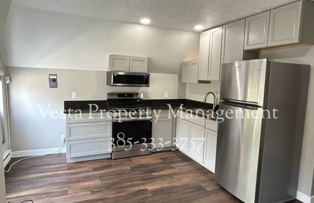2521 Gramercy Avenue - 2 Gallery 3
