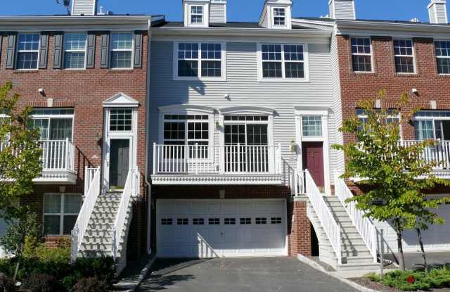 5 TELLICHERRY CT photos photos